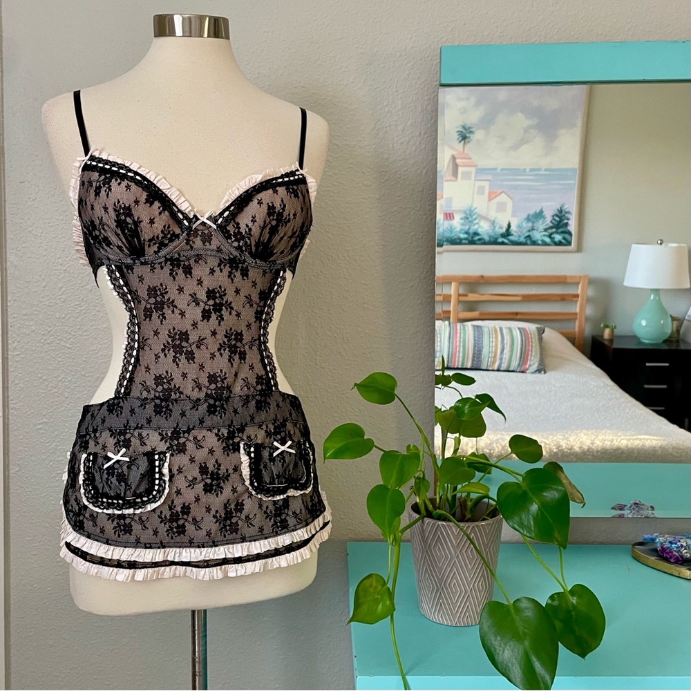 Victoria’s Secret Maid Apron Lingerie 34B Black Floral Lace Blush Satin Bow